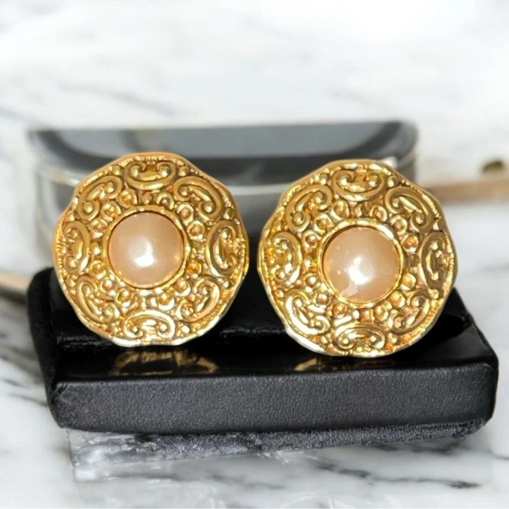 CHANEL Gold and Pearl Earrings